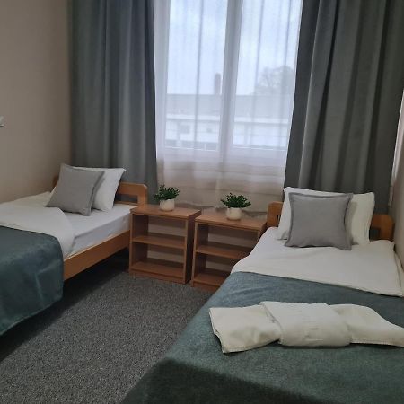 Garni Hotel Alma Пирот Екстериор снимка