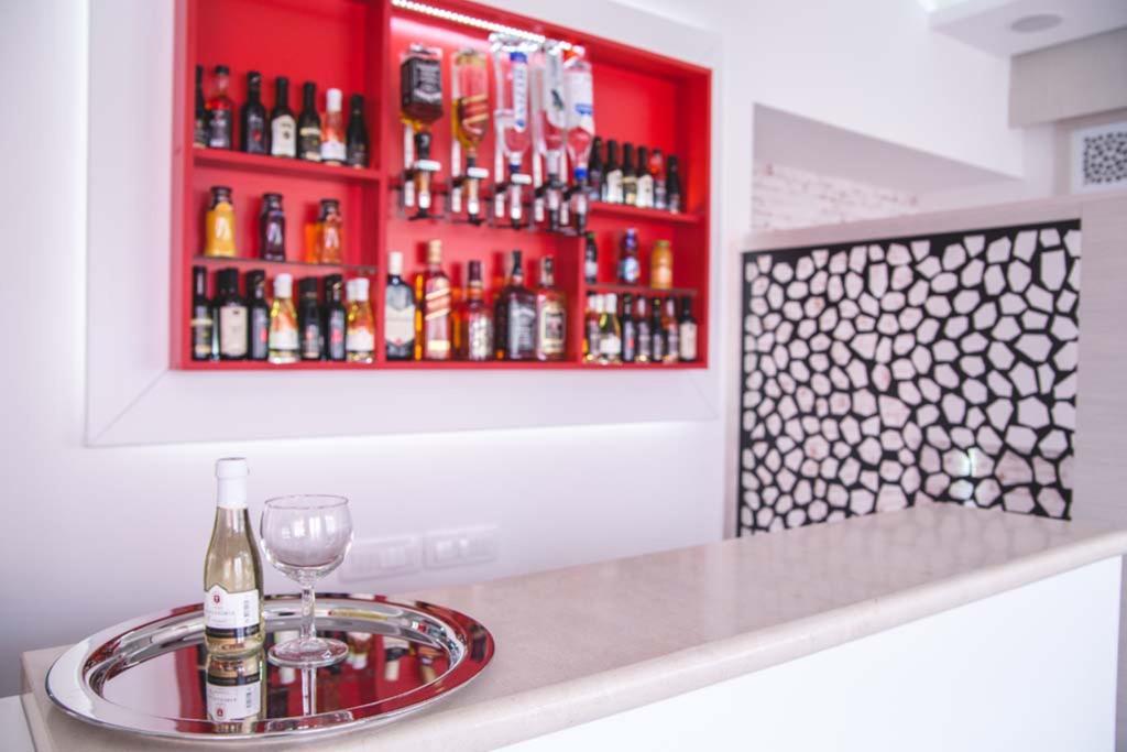 Garni Hotel Alma Пирот Екстериор снимка