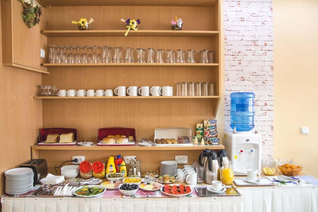 Garni Hotel Alma Пирот Екстериор снимка
