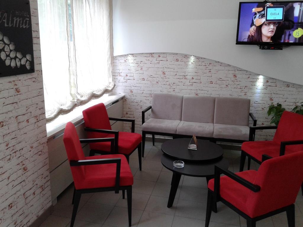 Garni Hotel Alma Пирот Екстериор снимка