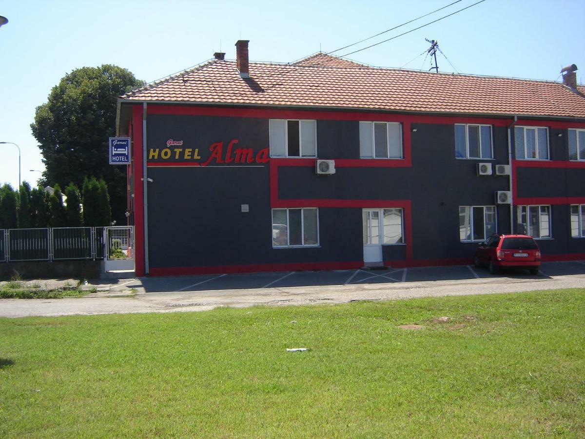 Garni Hotel Alma Пирот Екстериор снимка
